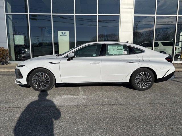 new 2025 Hyundai Sonata Hybrid car, priced at $38,942