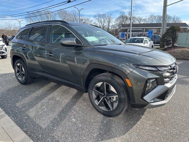 new 2025 Hyundai TUCSON Hybrid car, priced at $37,743