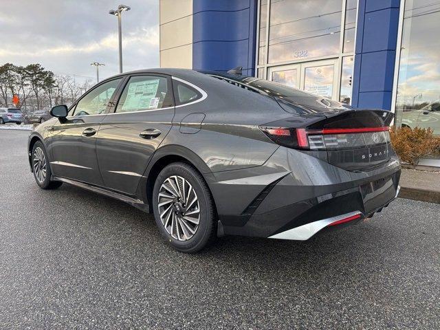 new 2025 Hyundai Sonata Hybrid car, priced at $32,131