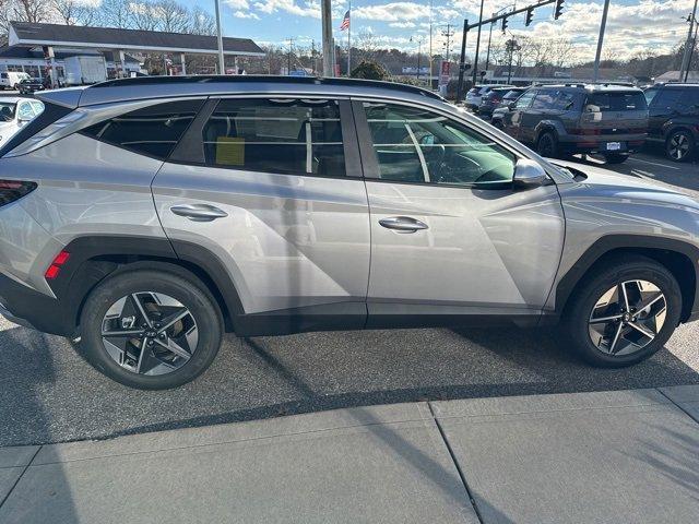 new 2025 Hyundai Tucson Hybrid car, priced at $37,683