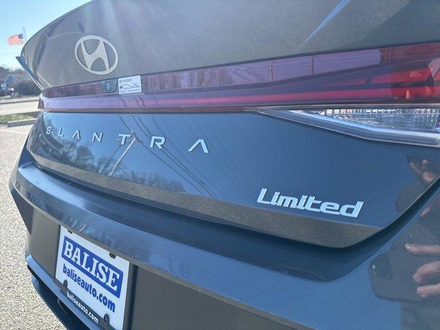 new 2025 Hyundai Elantra car, priced at $27,527