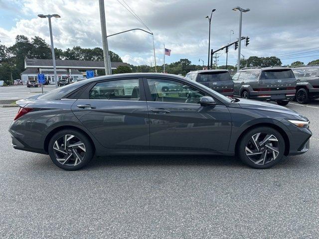 new 2024 Hyundai Elantra car, priced at $26,525