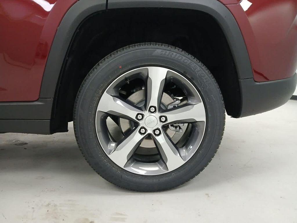 new 2025 Jeep Grand Cherokee car, priced at $47,115