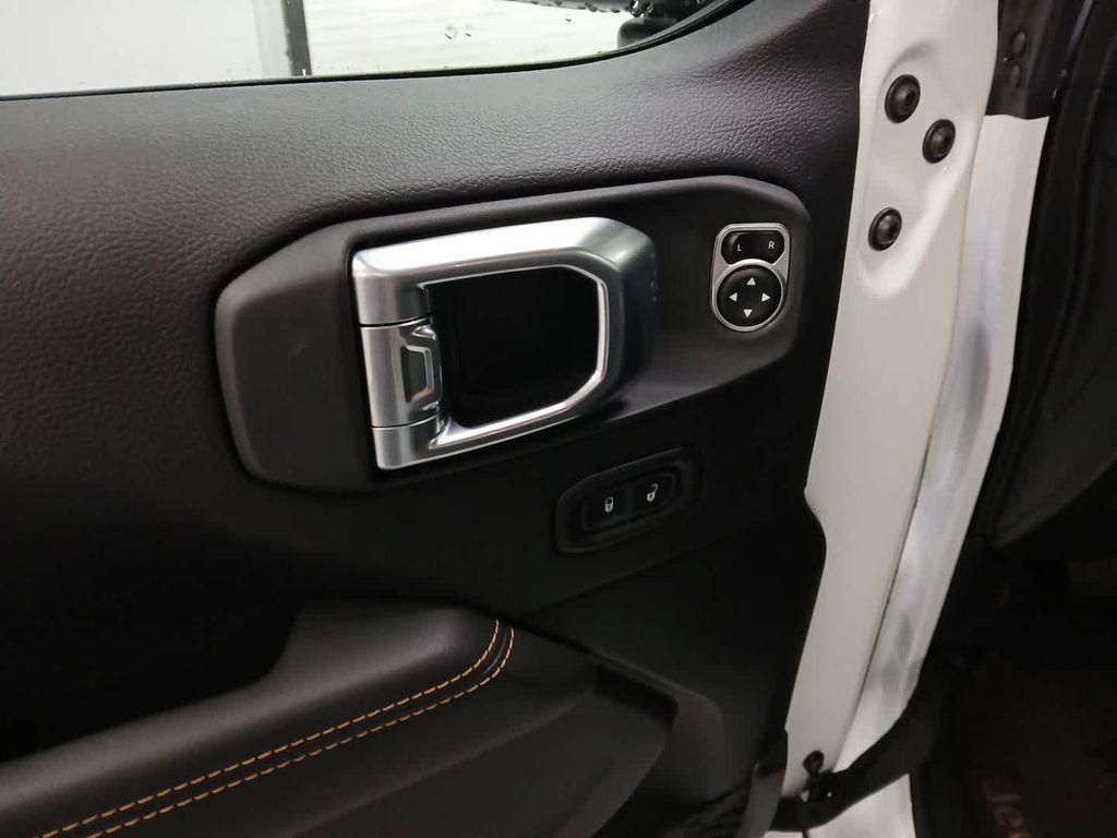 new 2026 Jeep Wrangler car, priced at $56,365