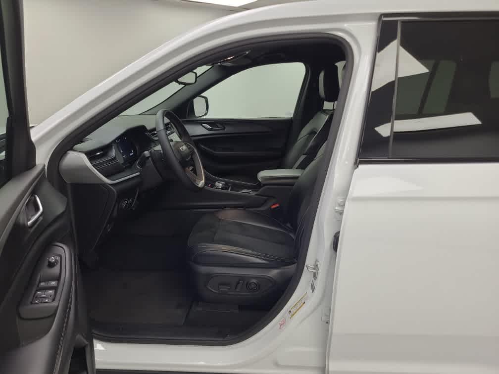 used 2024 Jeep Grand Cherokee L car, priced at $28,390