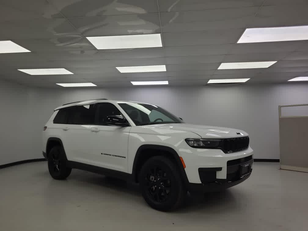 used 2024 Jeep Grand Cherokee L car, priced at $28,390