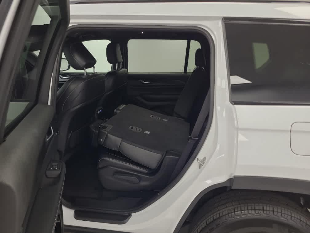 used 2024 Jeep Grand Cherokee L car, priced at $28,390