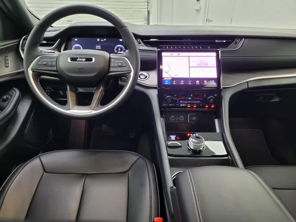 new 2025 Jeep Grand Cherokee car, priced at $48,040