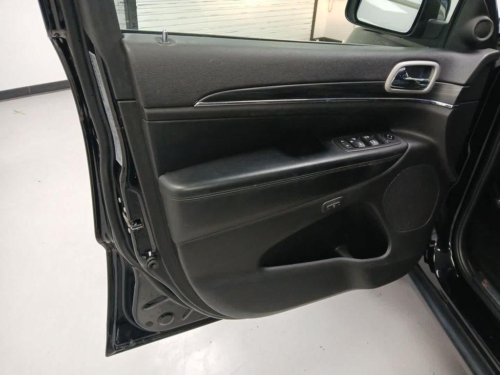 used 2021 Jeep Grand Cherokee car, priced at $25,490