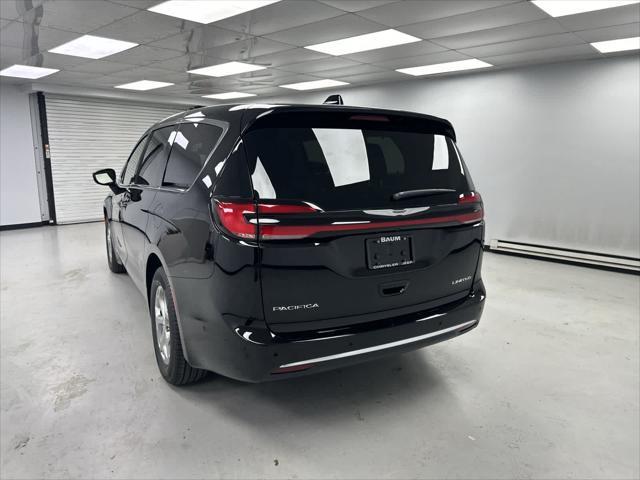 new 2024 Chrysler Pacifica car, priced at $51,220