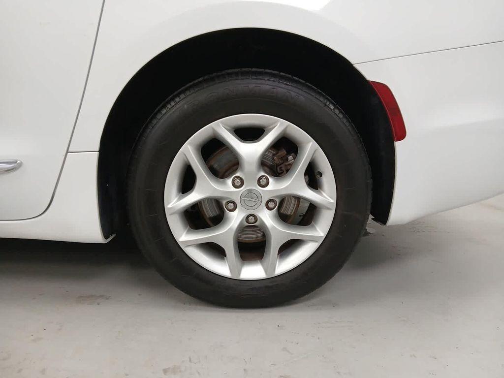 used 2020 Chrysler Pacifica car, priced at $20,990