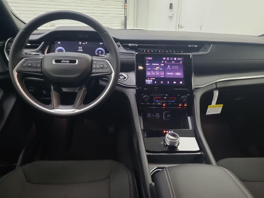 new 2025 Jeep Grand Cherokee car, priced at $39,420