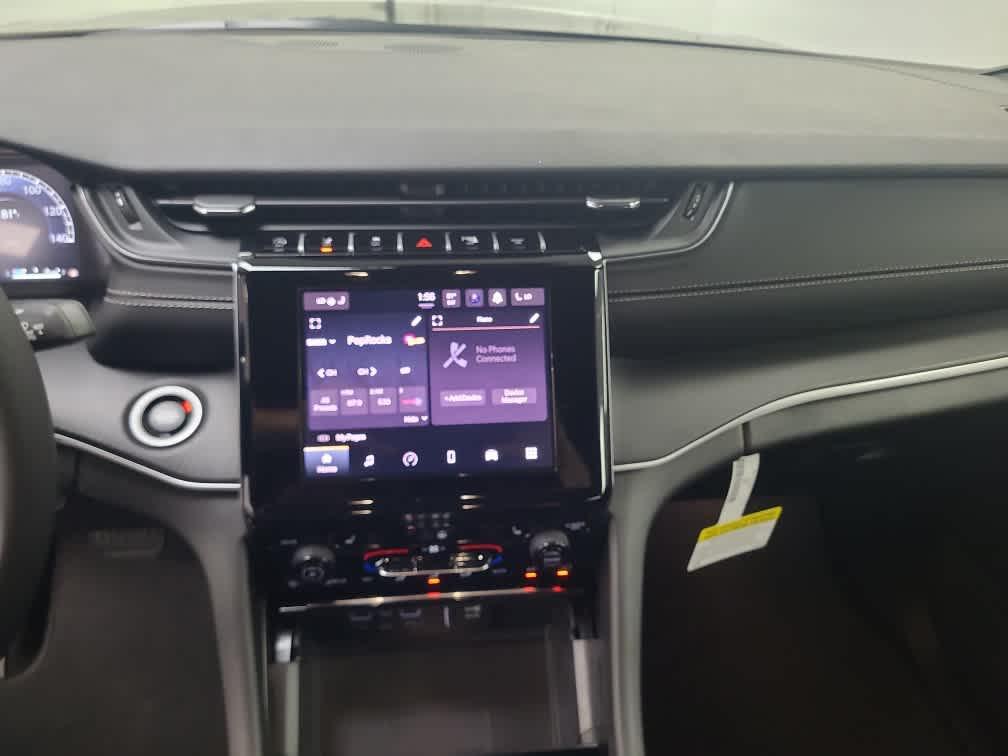 new 2025 Jeep Grand Cherokee car, priced at $39,420