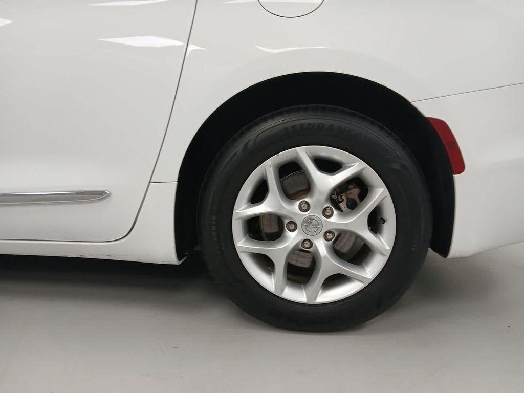 used 2020 Chrysler Pacifica car, priced at $22,490