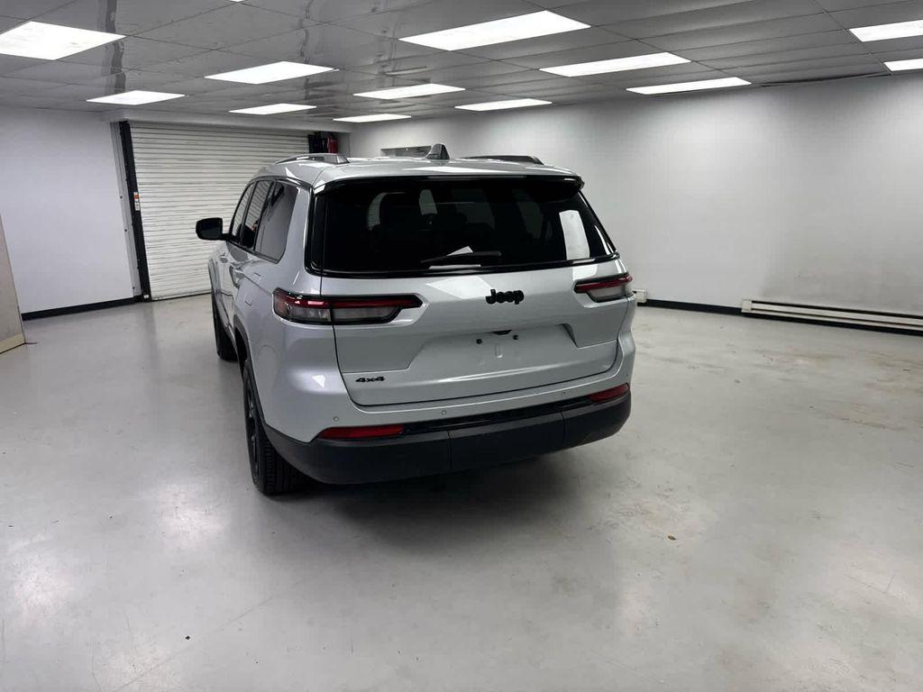 used 2024 Jeep Grand Cherokee L car, priced at $28,990