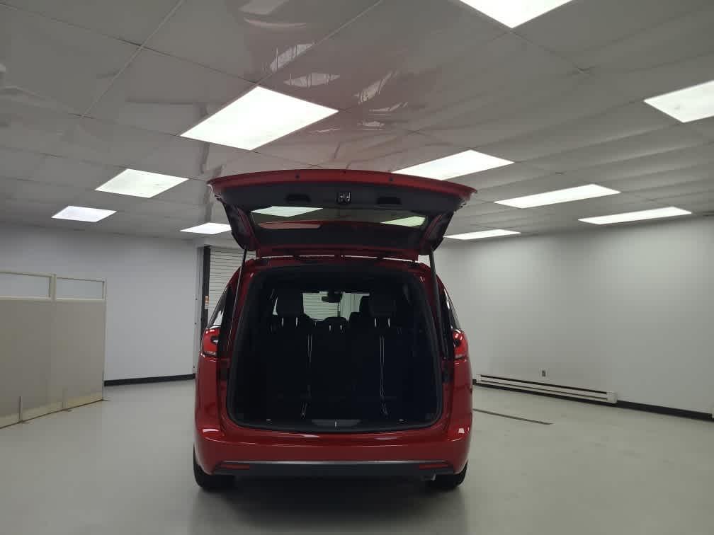 new 2026 Chrysler Pacifica car, priced at $44,785