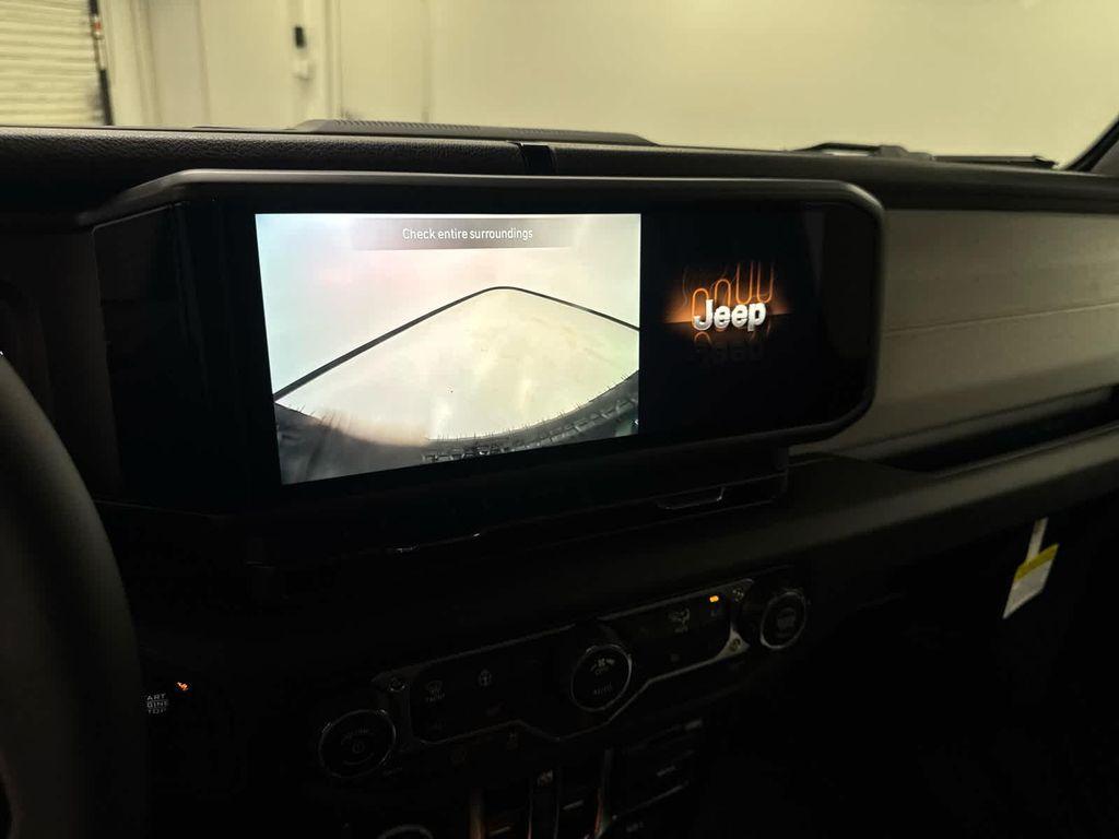 new 2025 Jeep Wrangler car, priced at $51,075