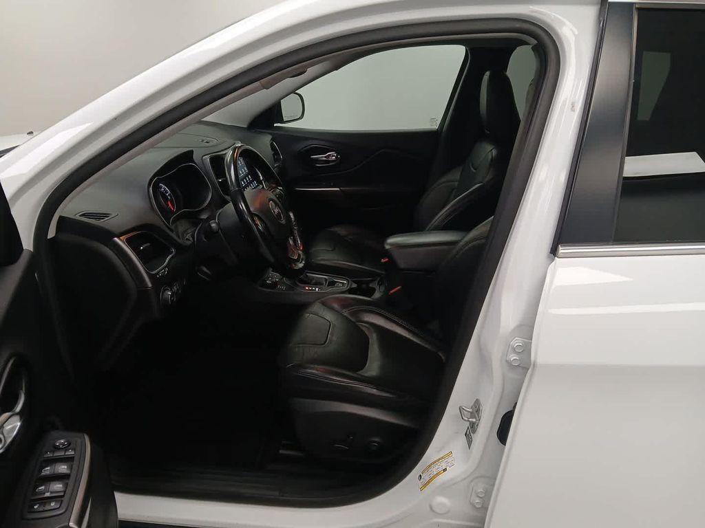 used 2021 Jeep Cherokee car, priced at $17,990