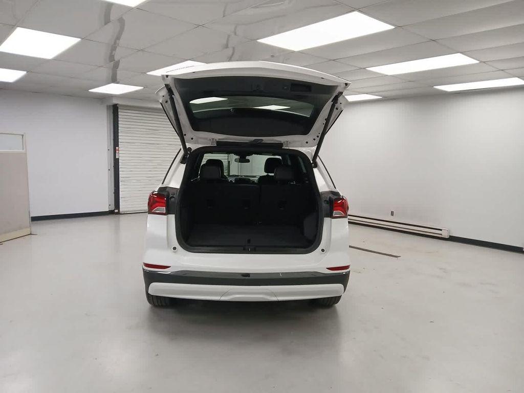 used 2022 Chevrolet Equinox car, priced at $23,990