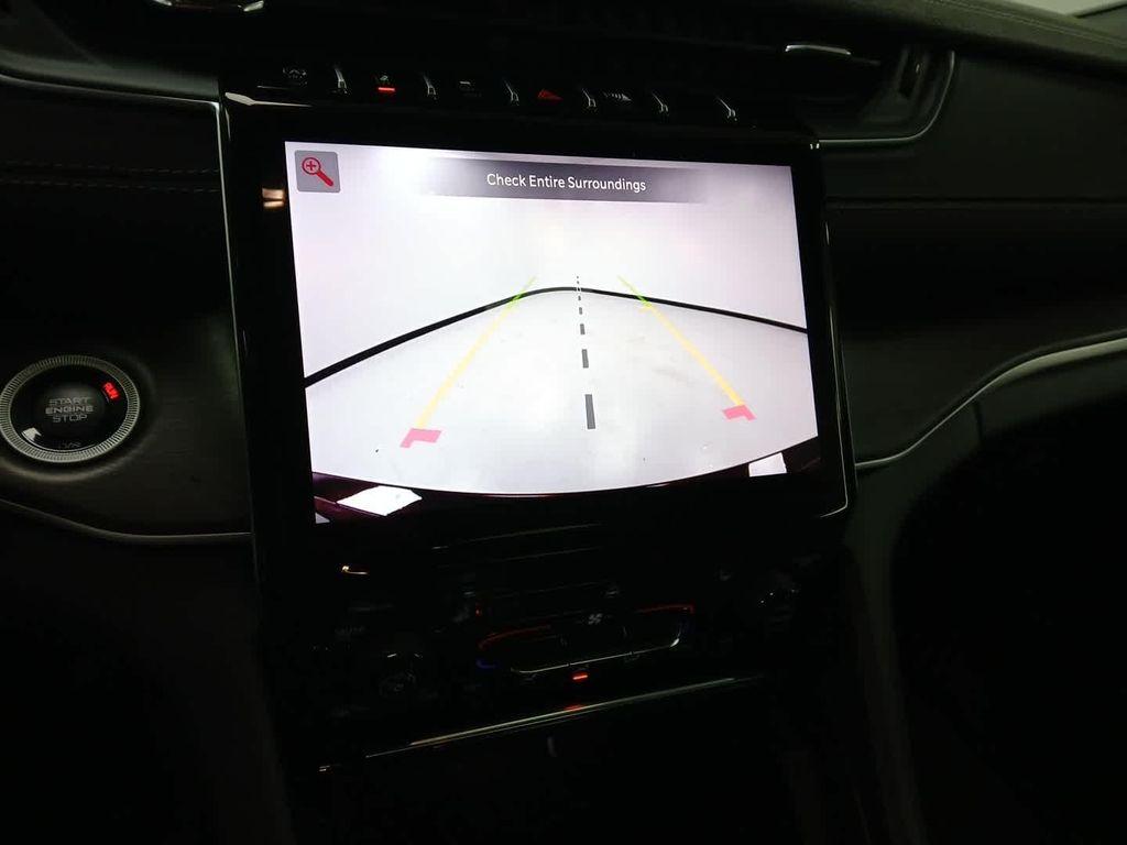 new 2025 Jeep Grand Cherokee car, priced at $49,735