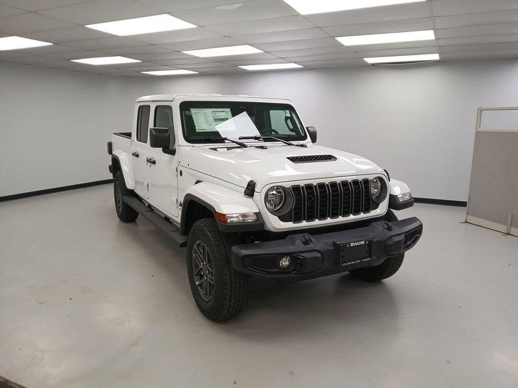 new 2026 Jeep Gladiator car, priced at $48,705