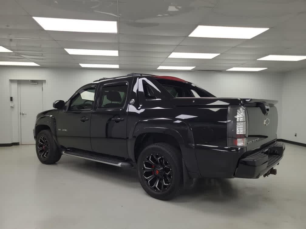 used 2013 Chevrolet Avalanche car, priced at $11,990