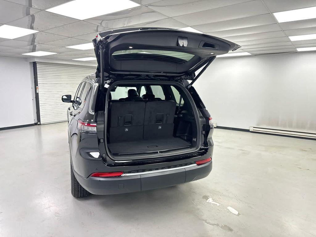 new 2025 Jeep Grand Cherokee L car, priced at $45,495