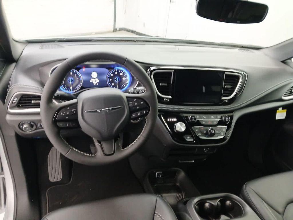 new 2026 Chrysler Pacifica car, priced at $45,605
