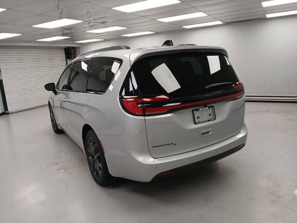 new 2026 Chrysler Pacifica car, priced at $45,605