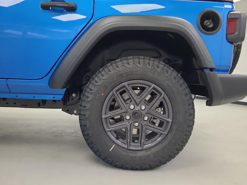 new 2025 Jeep Wrangler car, priced at $47,670