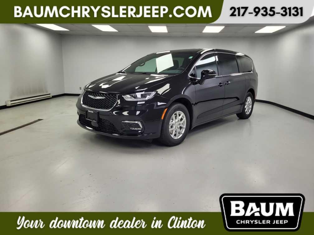 new 2025 Chrysler Pacifica car, priced at $41,225