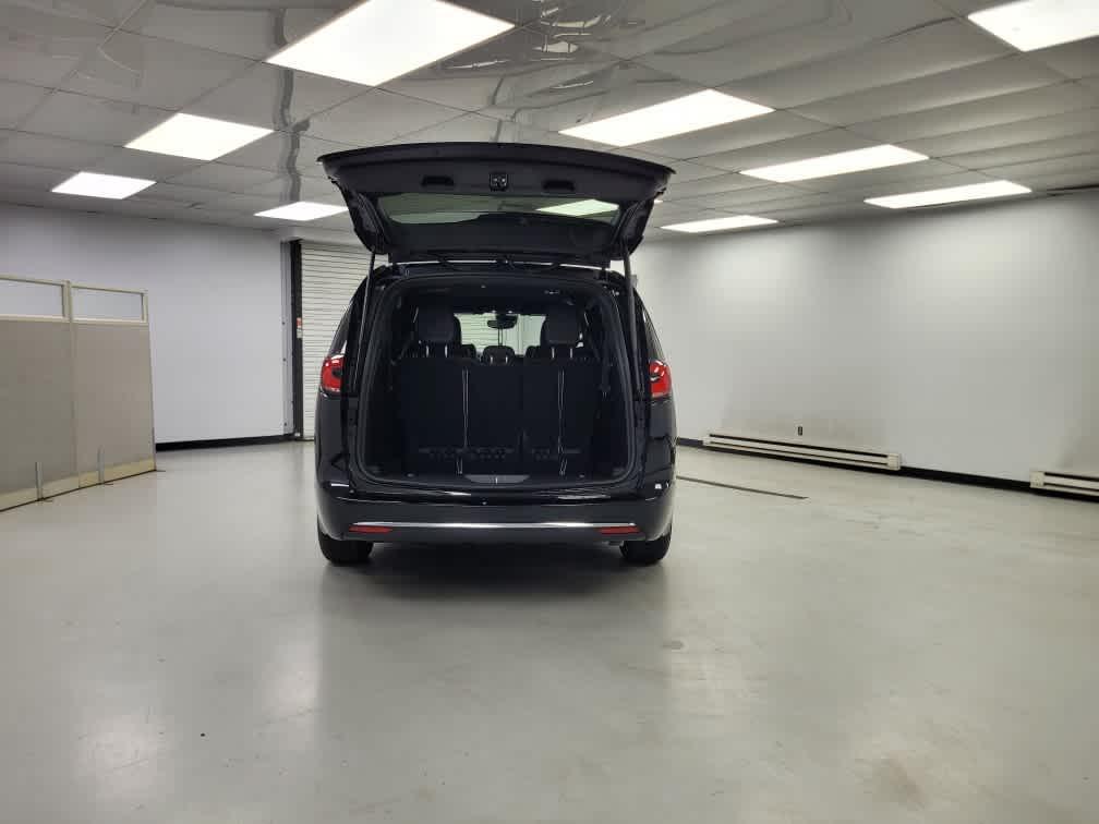 new 2025 Chrysler Pacifica car, priced at $41,225