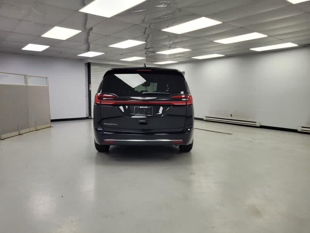 new 2025 Chrysler Pacifica car, priced at $41,225