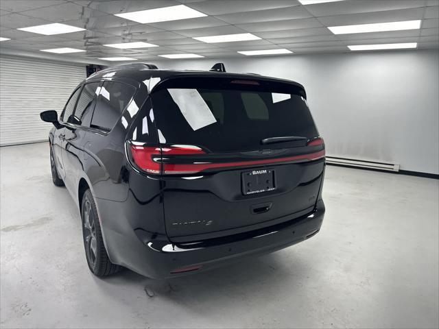 new 2024 Chrysler Pacifica car, priced at $49,990