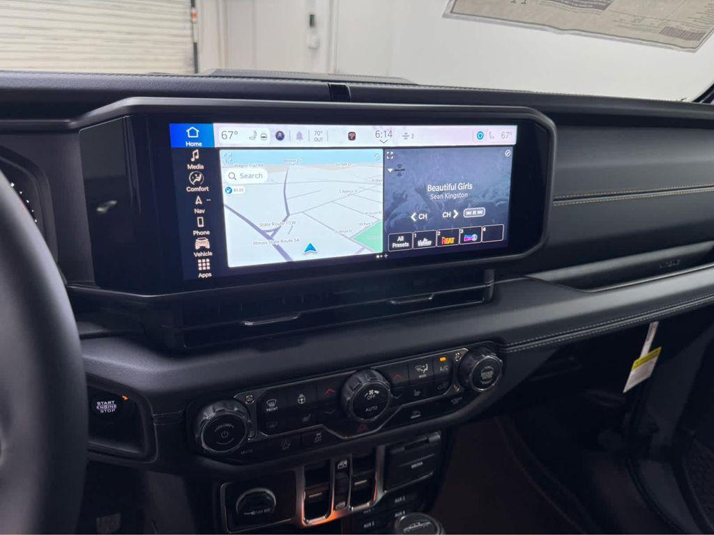 new 2025 Jeep Gladiator car, priced at $48,095