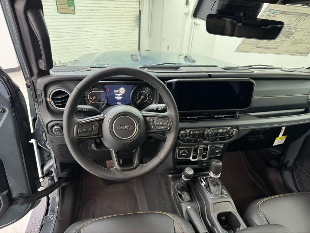 new 2025 Jeep Gladiator car, priced at $48,095