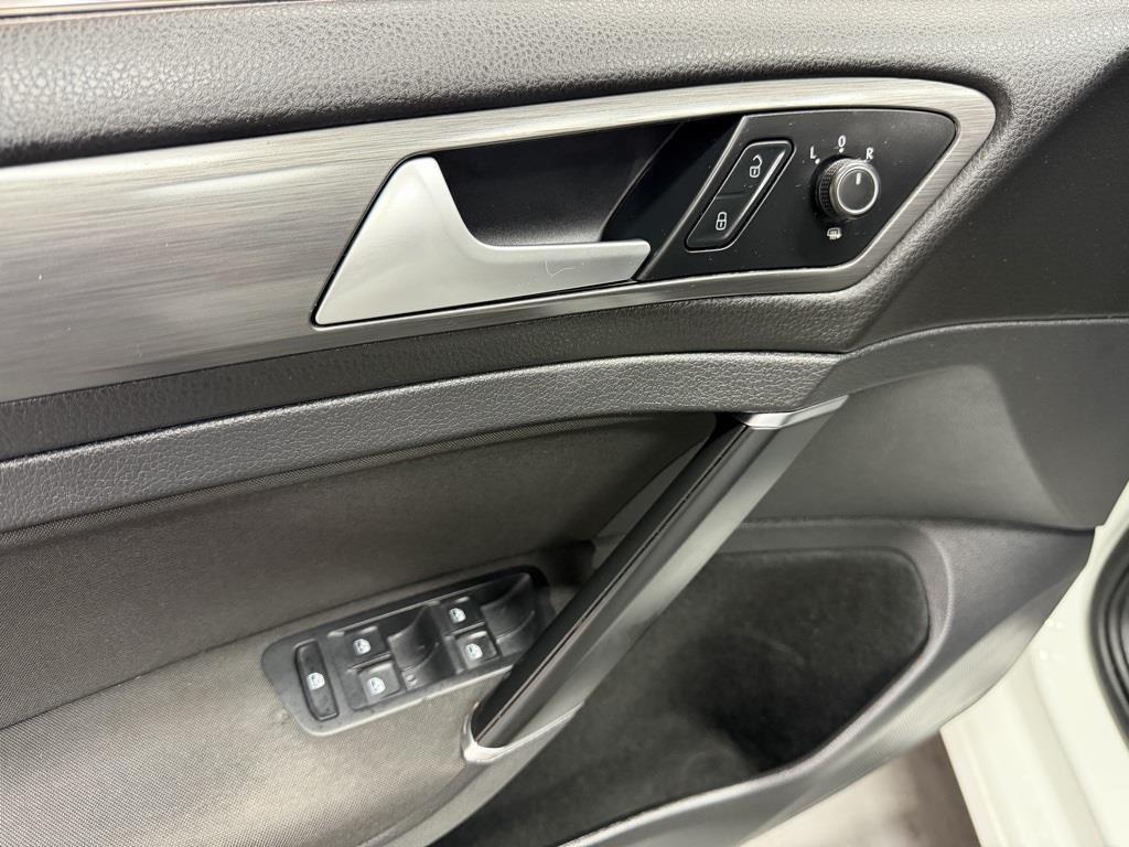 used 2019 Volkswagen Golf SportWagen car, priced at $10,955