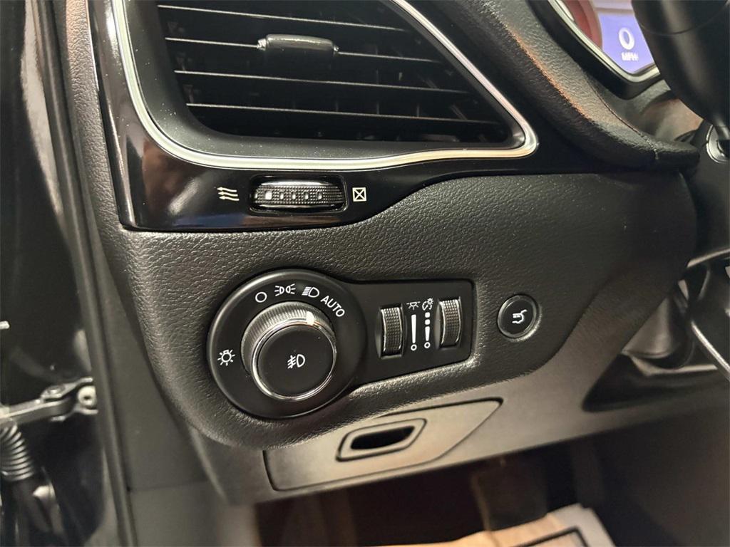 used 2023 Jeep Cherokee car, priced at $22,995