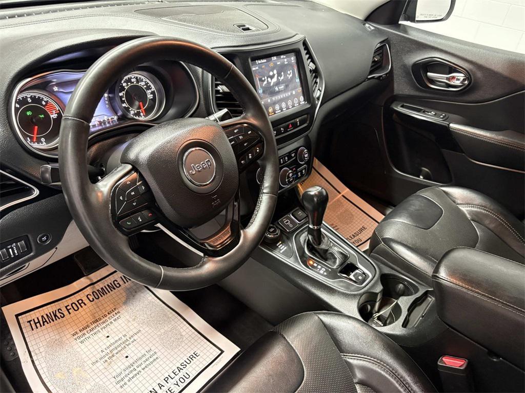 used 2023 Jeep Cherokee car, priced at $22,995