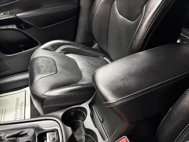 used 2023 Jeep Cherokee car, priced at $23,476