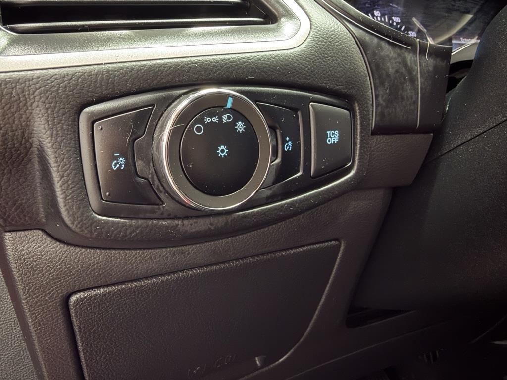 used 2024 Ford Edge car, priced at $21,950