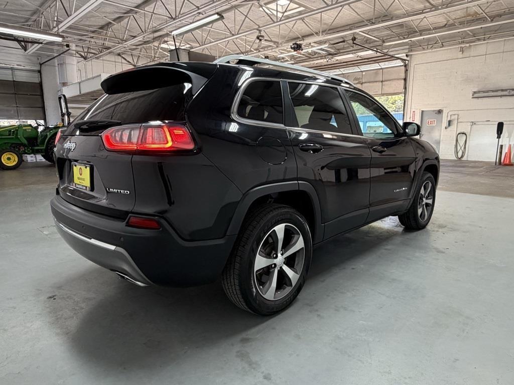 used 2019 Jeep Cherokee car, priced at $14,995
