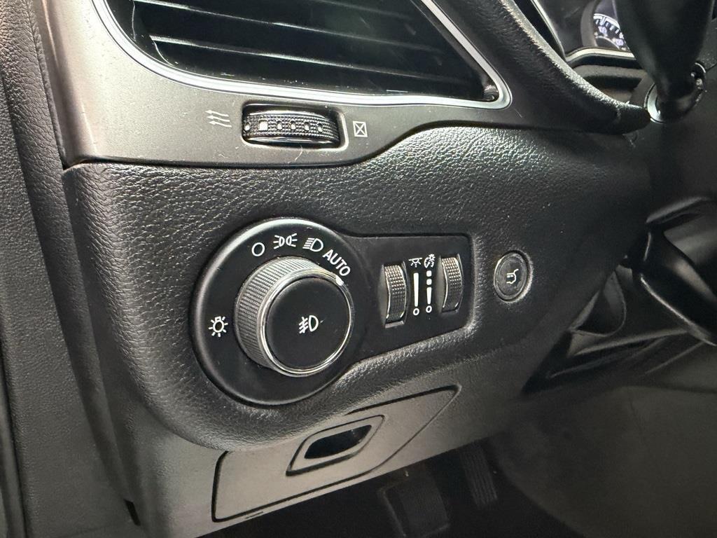 used 2019 Jeep Cherokee car, priced at $14,995