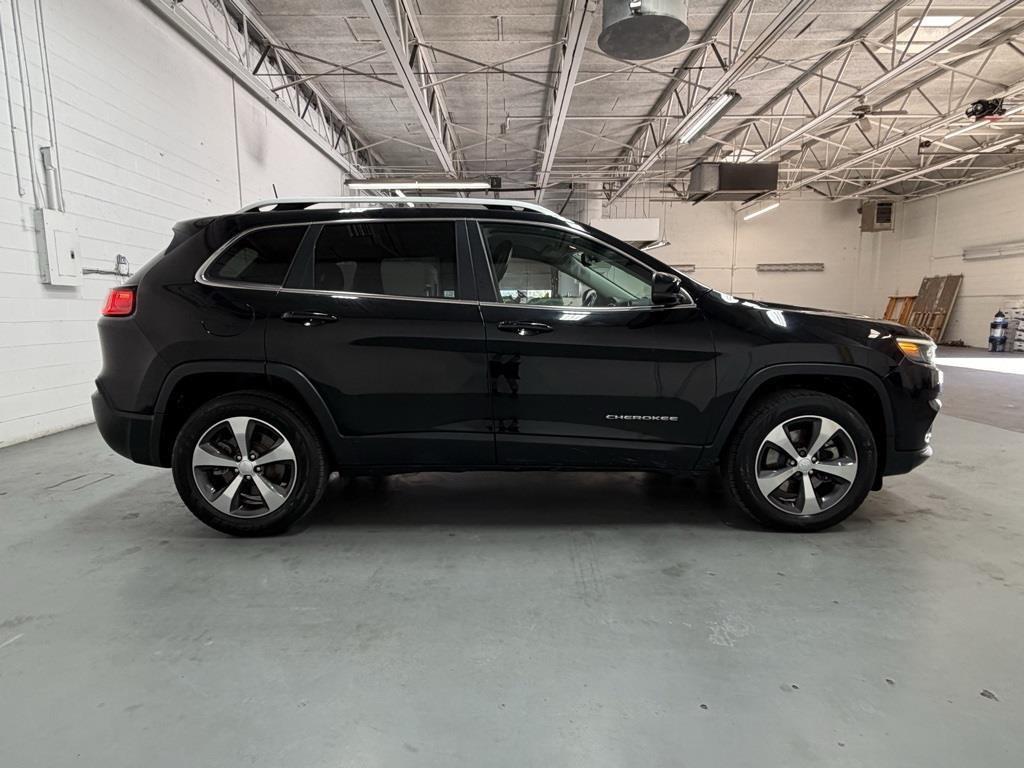 used 2019 Jeep Cherokee car, priced at $14,995