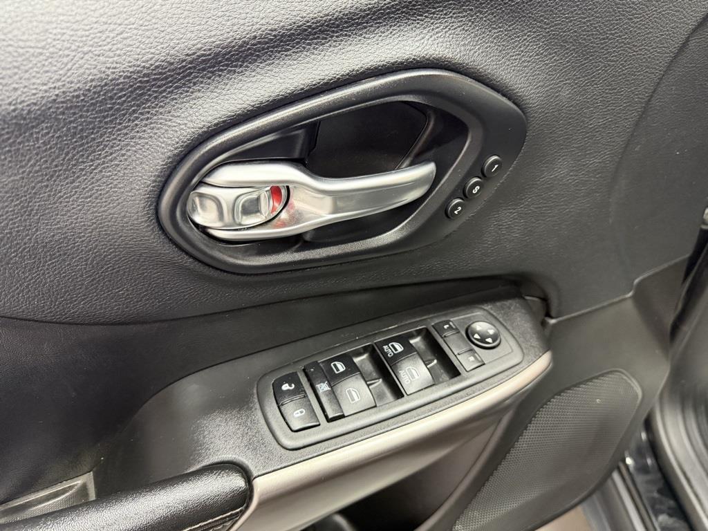used 2019 Jeep Cherokee car, priced at $14,995