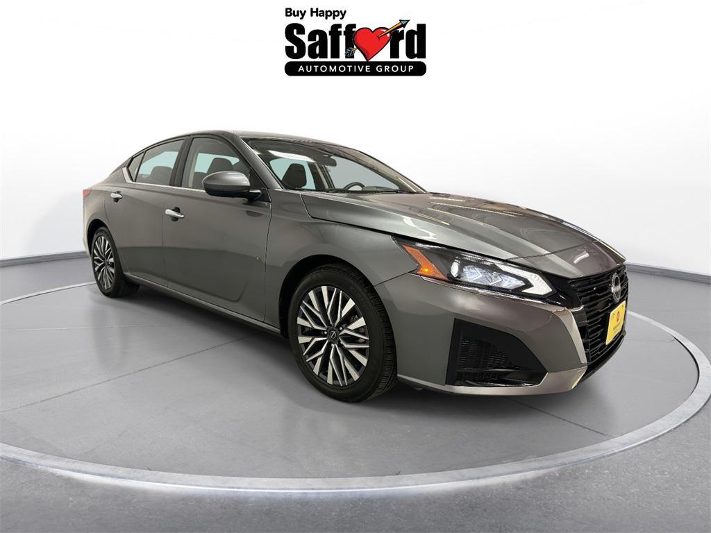 used 2023 Nissan Altima car, priced at $19,725