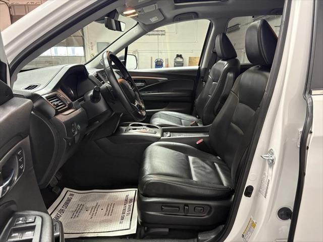 used 2022 Honda Pilot car, priced at $29,995