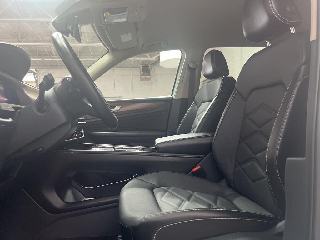 used 2025 Volkswagen Atlas car, priced at $37,835