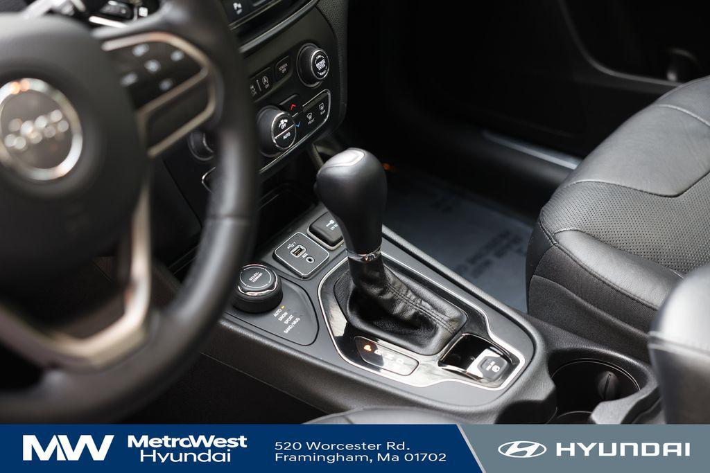 used 2020 Jeep Cherokee car, priced at $21,998