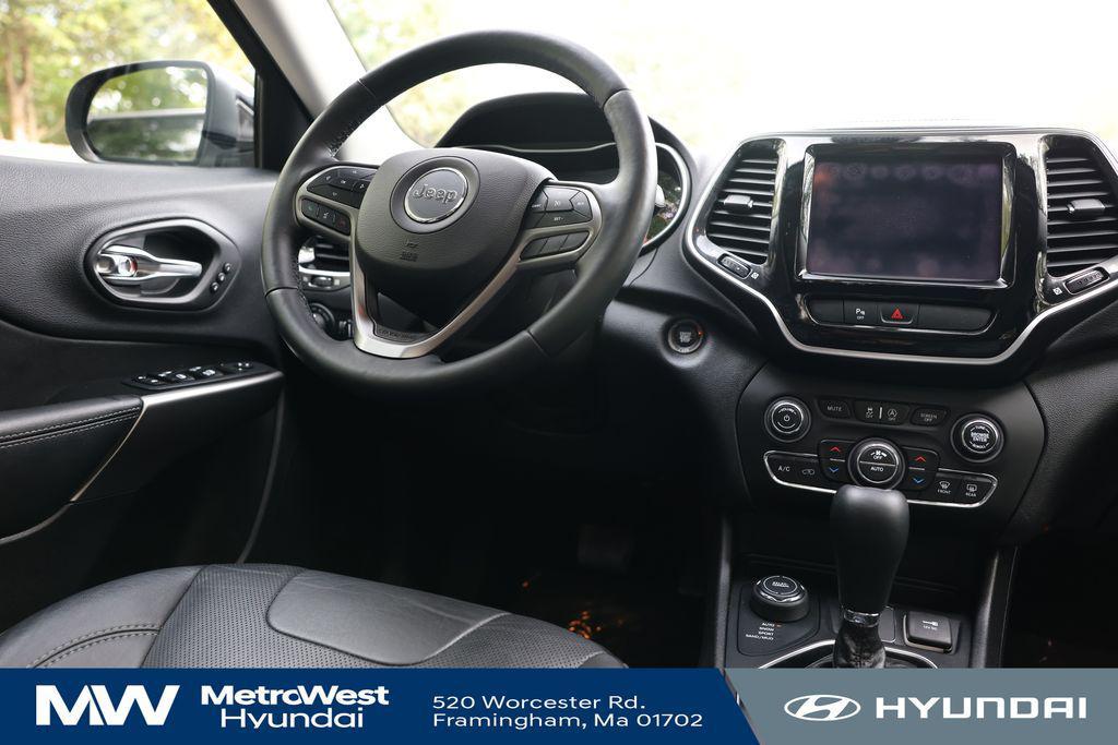used 2020 Jeep Cherokee car, priced at $21,998